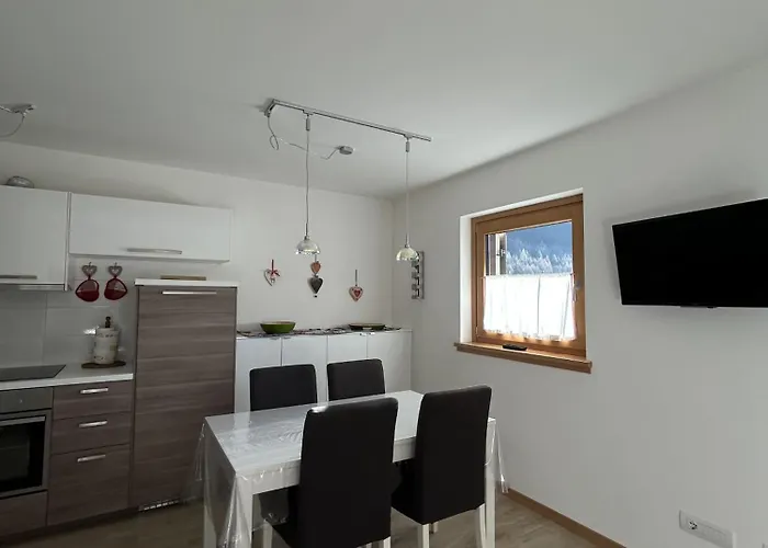 Bormio Apartment, Terme E Sci A 5 Min. Di Auto דירה