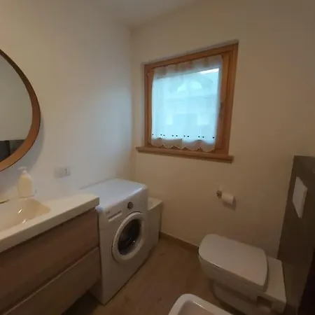Bormio Apartment, Terme E Sci A 5 Min. Di Auto