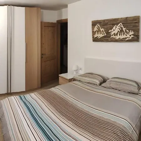Bormio Apartment, Terme E Sci A 5 Min. Di Auto ヴァルディソット